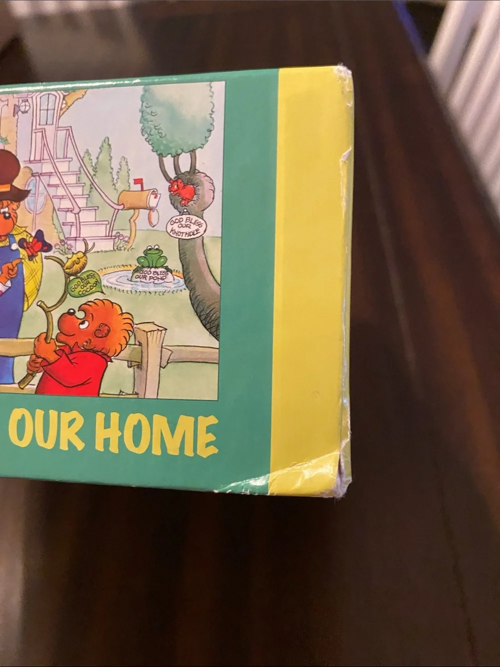 New York Puzzle Company berenstain bears
